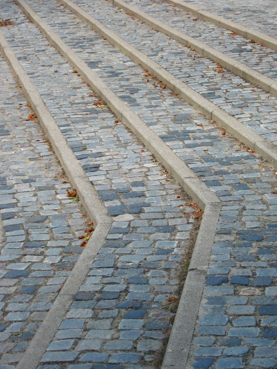 Cobblestone tracks
